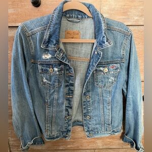 Hollister distressed denim Jean jacket. Large. Excellent condition.